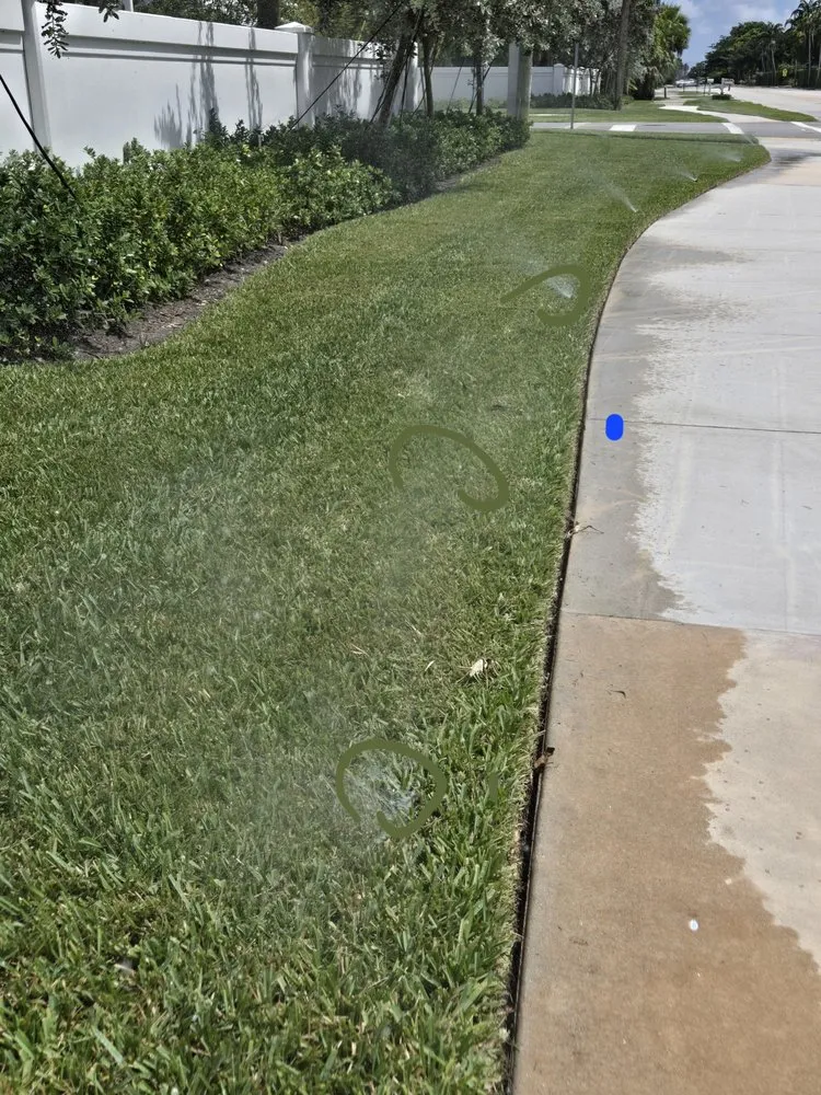 Trusted lawn care service in Lake Worth Beach, FL by EMP General Cervices