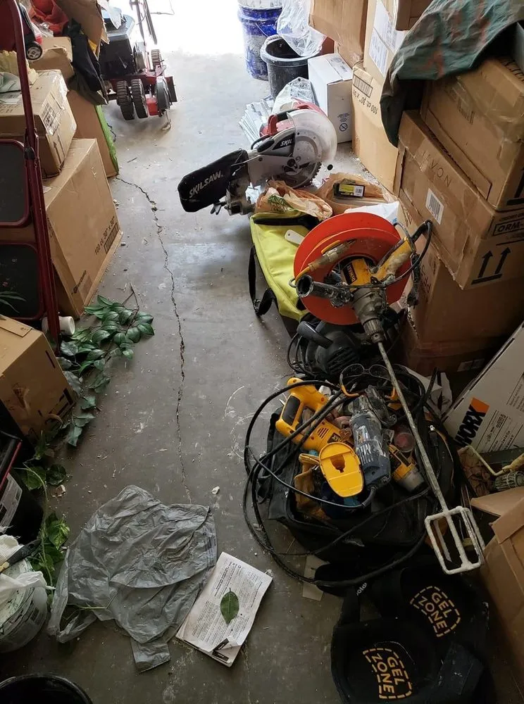 Trusted yard cleanup service in Charleston, WV - Emperor Home Improvement