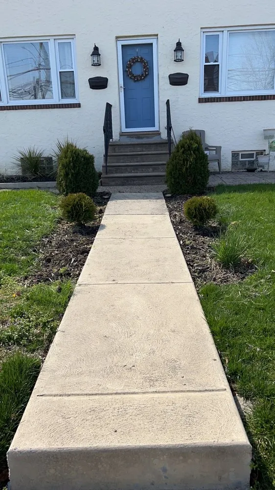 Expert landscape installation in Broomall, PA - Emphire Landscaping