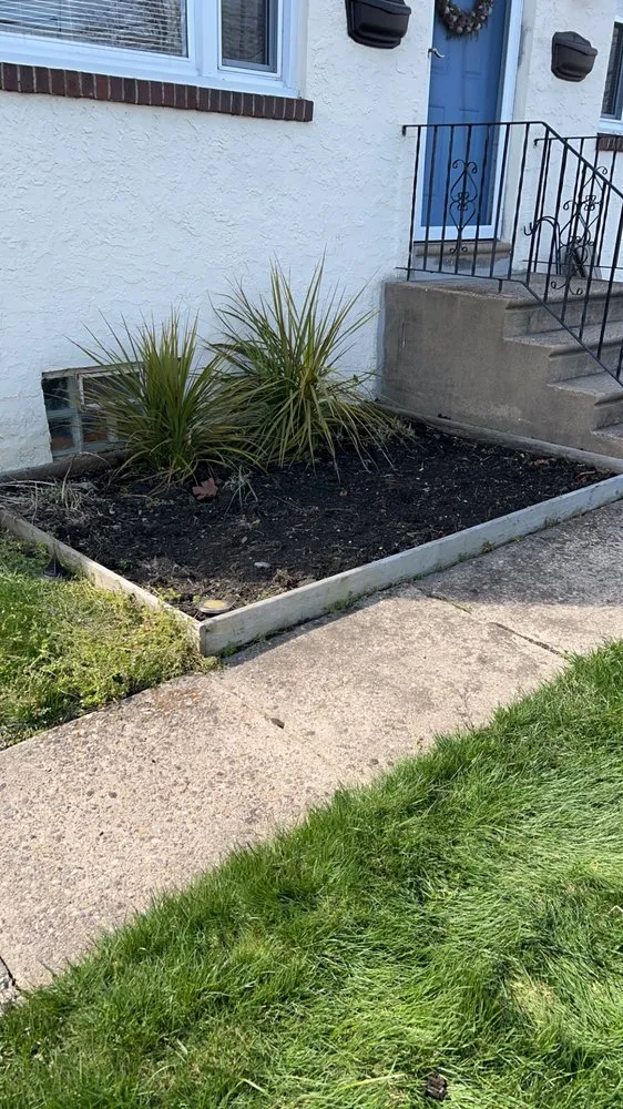 Local lawn mowing service in Broomall, PA by Emphire Landscaping