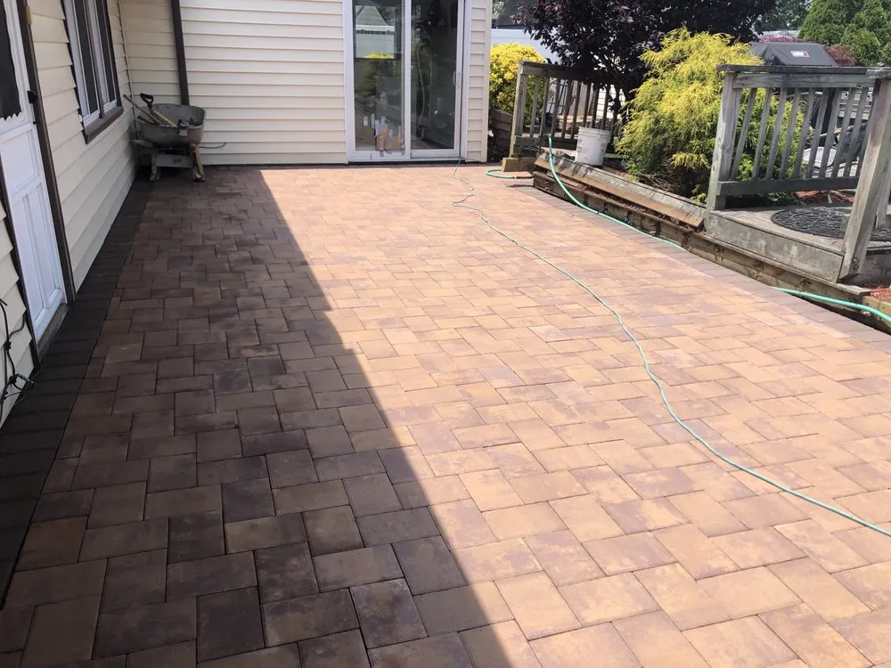 Expert lawn care service near you in Bethpage, NY by Empire Creators