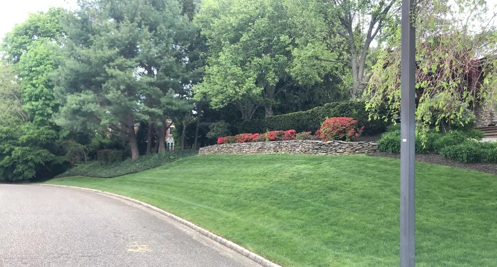 Custom landscaping services in Bethpage, NY by Empire Creators