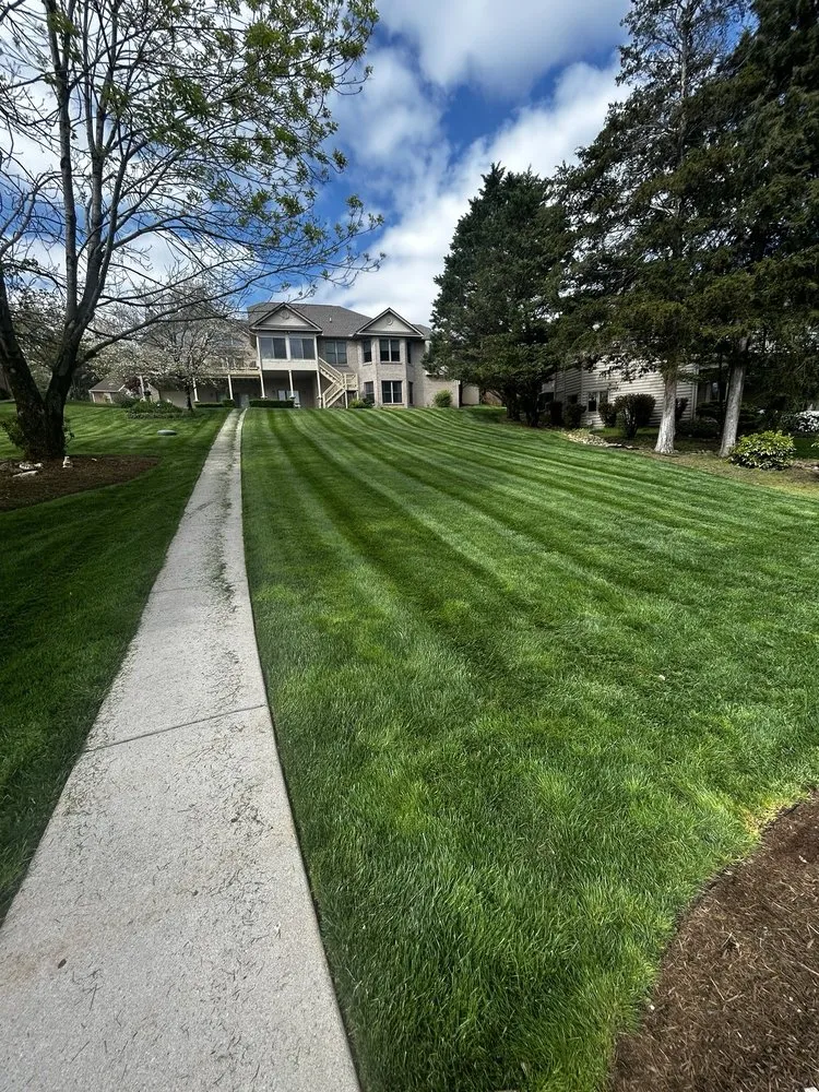 Custom residential landscaping in Farragut, TN by Empire Lawn Care