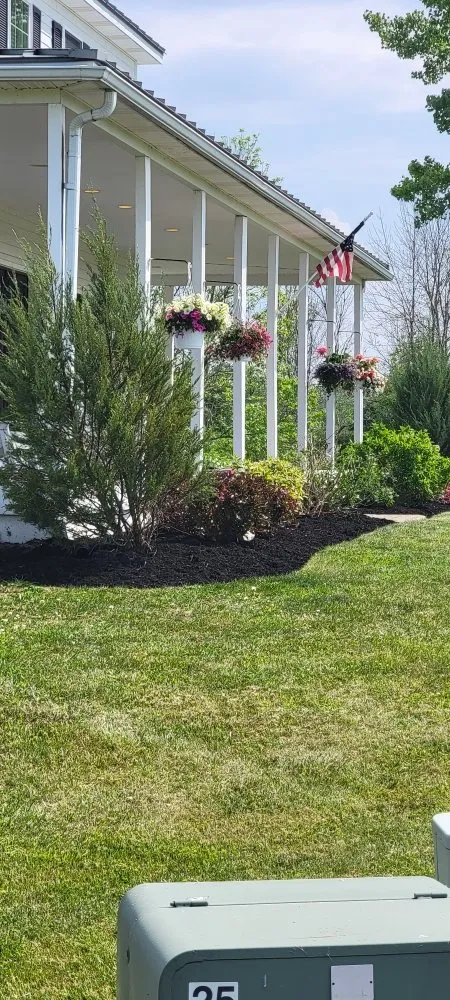 Affordable yard maintenance in Canandaigua, NY - Empire Lawn Maintenace