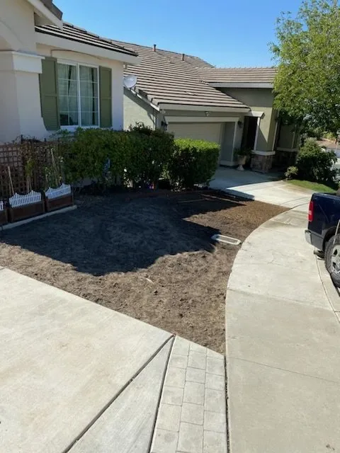 Trusted garden landscaping experts serving Pittsburg, CA - Empire Tree And Landscape Service