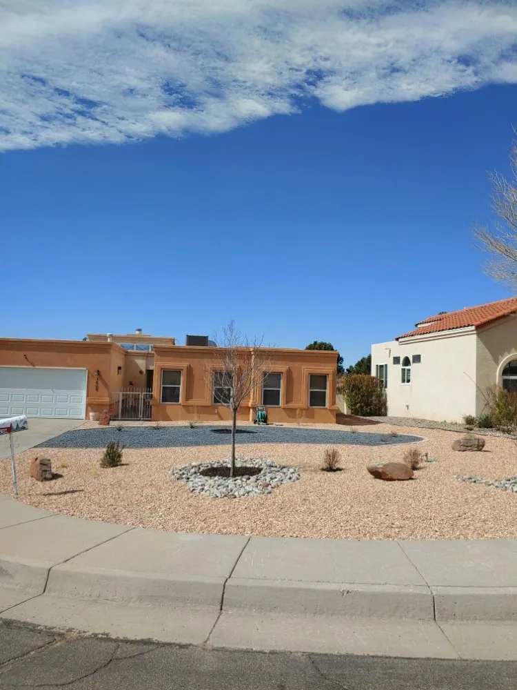 Local yard maintenance experts serving Albuquerque, NM - Empire Yard Maintenance