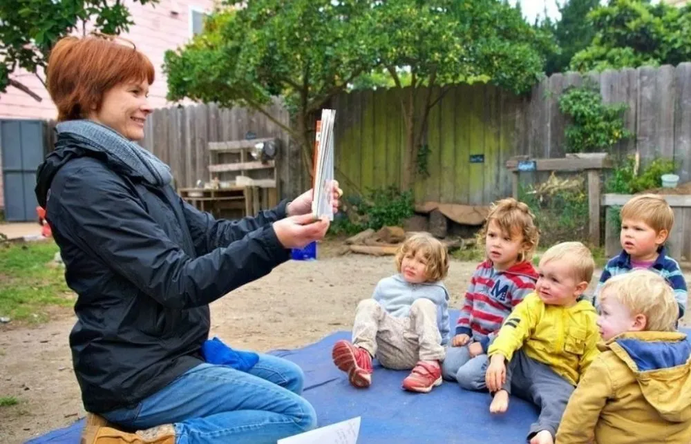 Custom lawn care service in centralia, IL by Empowering Hands CSG Services