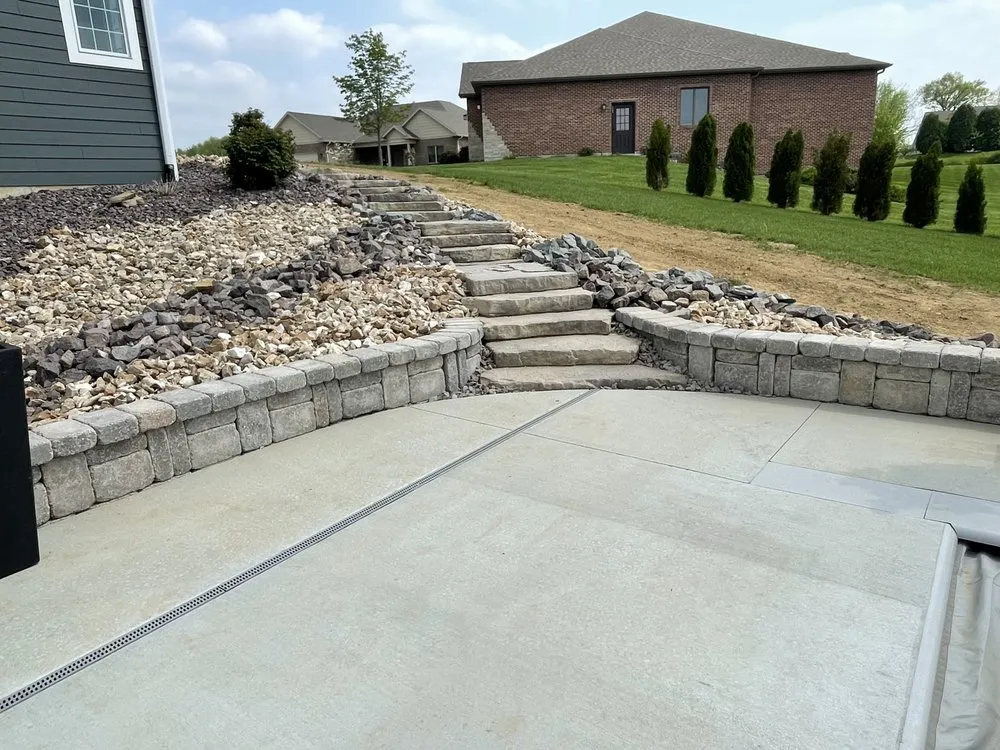 Top-rated garden landscaping in Quincy, IL - Emrick Outdoor Maintenance