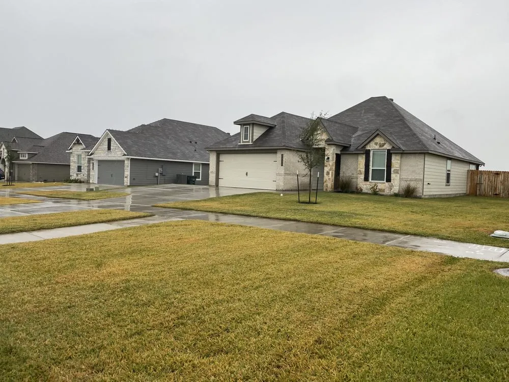 Professional garden landscaping for homes across Bryan, TX - Emurf Lawn Service