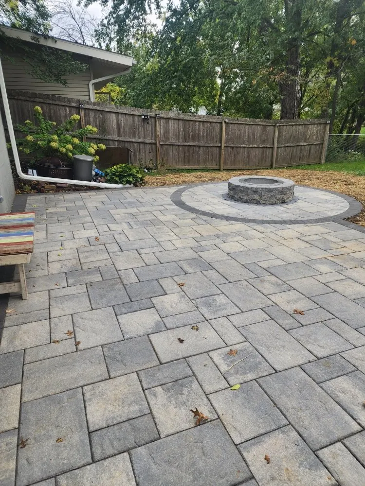 Affordable residential landscaping in Coal Valley, IL by EMY Hardscape and Landscaping
