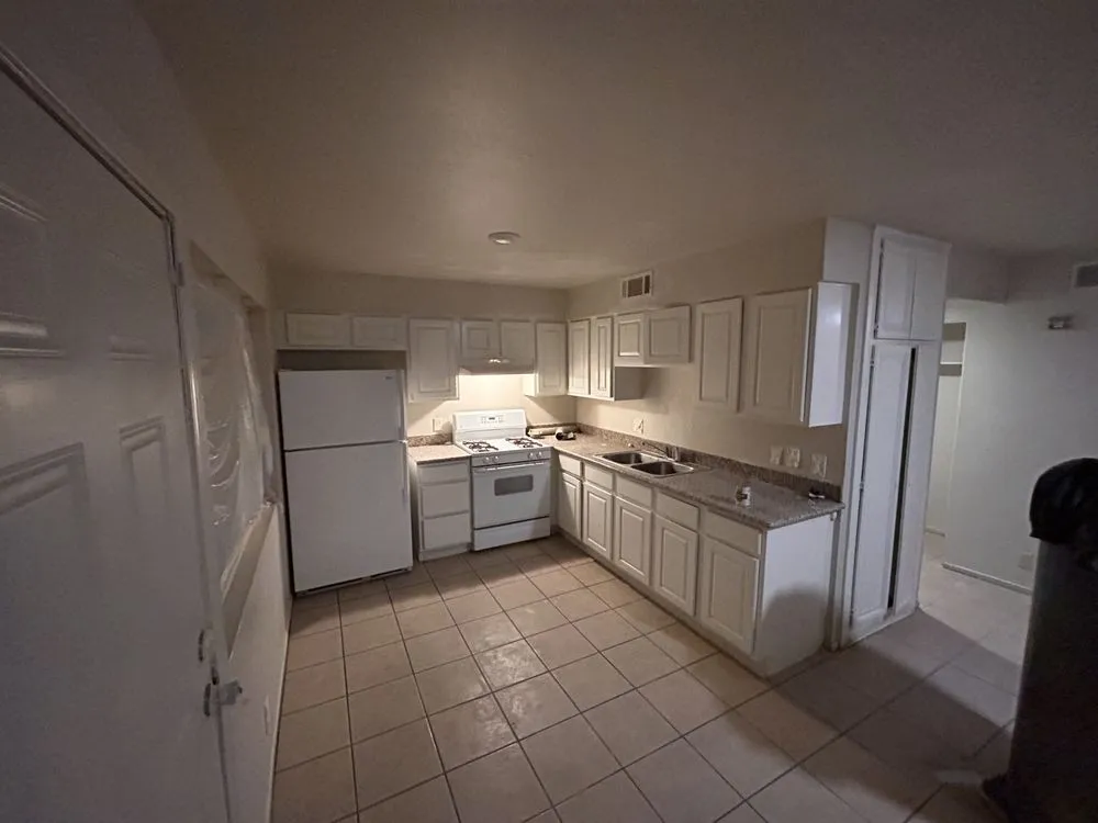 Expert outdoor landscaping in Henderson, NV by Emy’s Painting