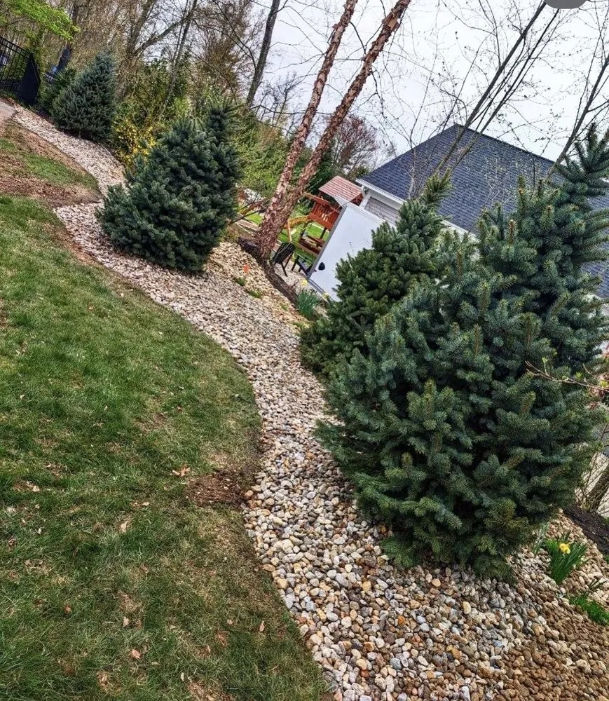 Expert landscape design in Bedford, NH by En Gannim
