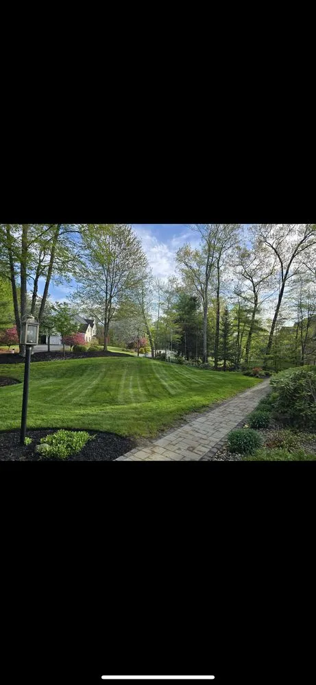 Affordable residential landscaping in Bedford, NH - En Gannim