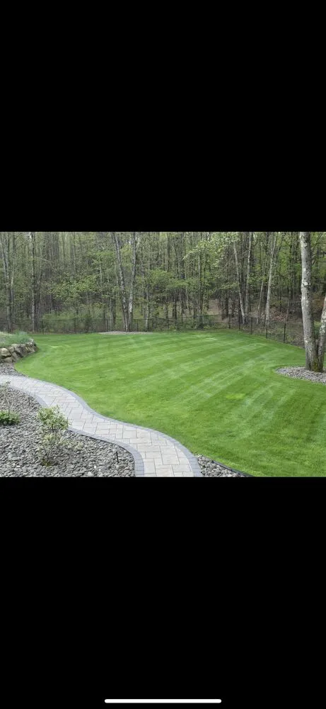 Reliable lawn mowing service in Bedford, NH by En Gannim