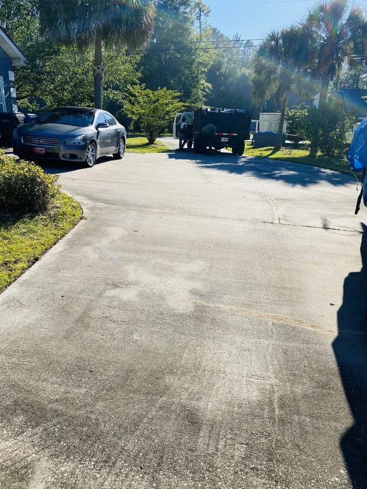 Affordable yard maintenance for year-round maintenance across Brunswick, GA - E&N Management