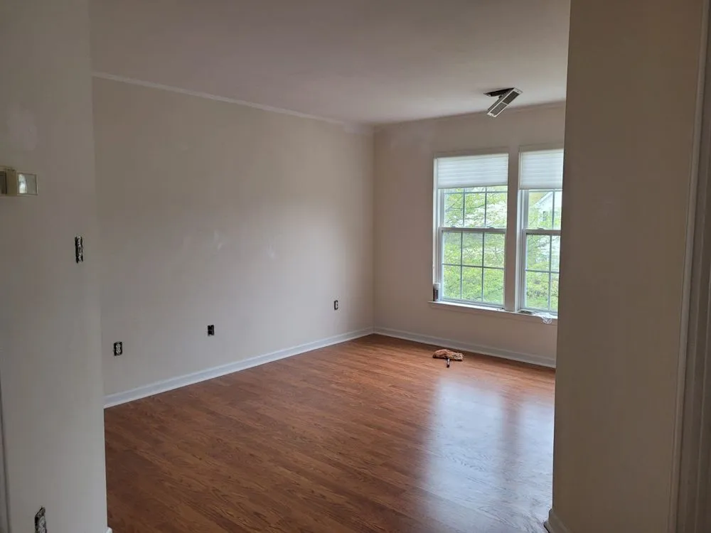 Custom lawn care service for residential properties in Frederick, MD by Enamorado Contractors