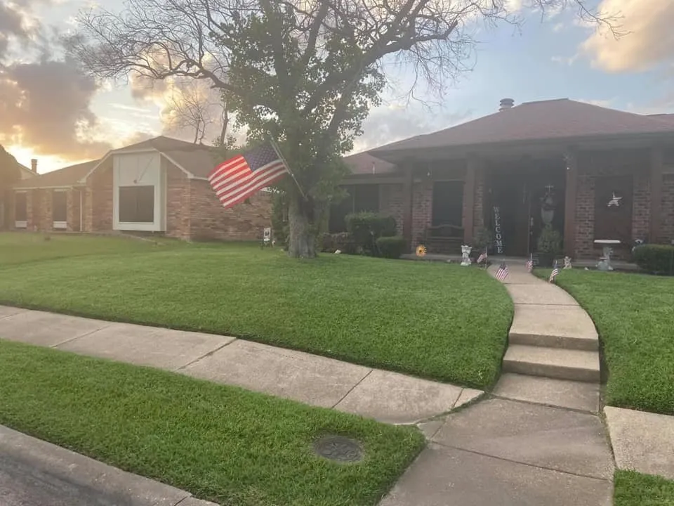 Affordable yard maintenance with custom design across Sunnyvale, TX - EnCam Landscaping Solutions