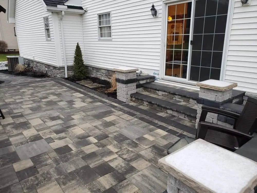 Professional garden landscaping experts serving Canfield, OH - Enchanted Gardens Landscaping