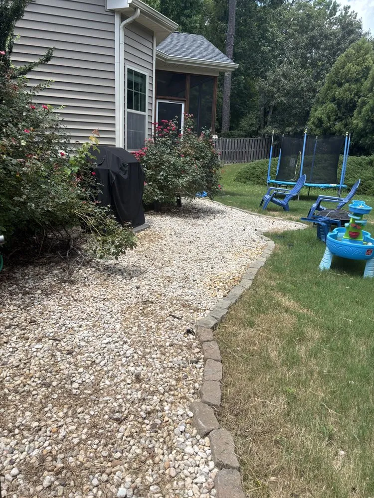 Reliable yard cleanup service experts serving Clayton, NC - Enchanted Garden’s Landscaping