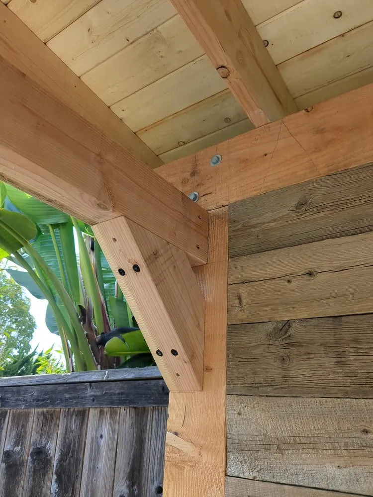 Professional landscaping services experts serving Solana Beach, CA - Encinitas Landscape