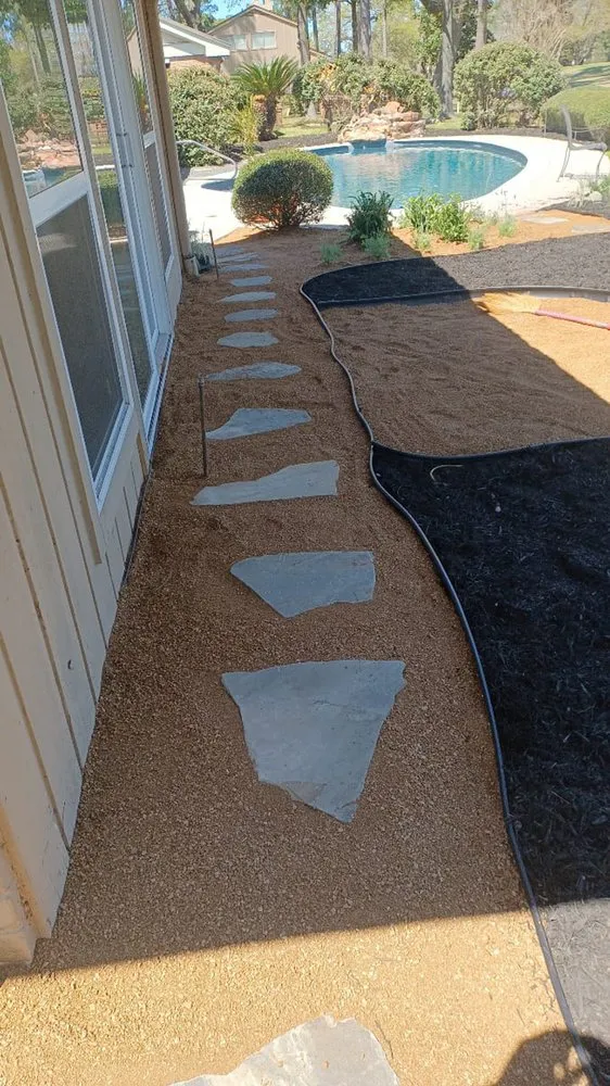 Expert residential landscaping experts serving Houston, TX - Encinos General Tree and Landscape