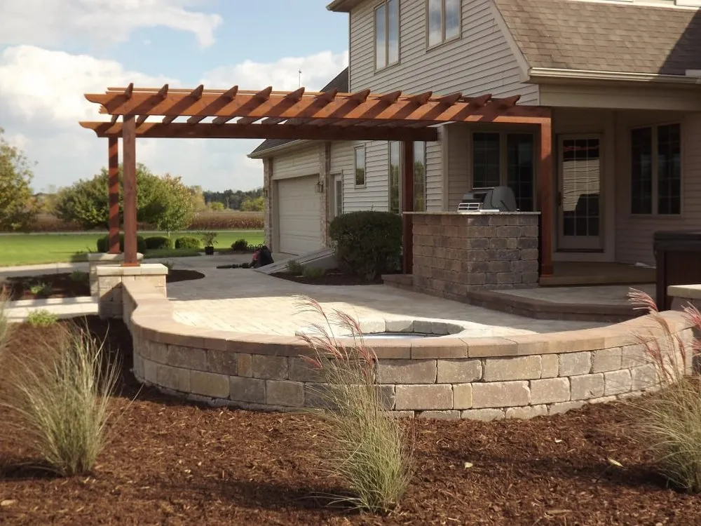 Top-rated garden landscaping for homes across Dallas, TX - Enciso's Texas Landscaping