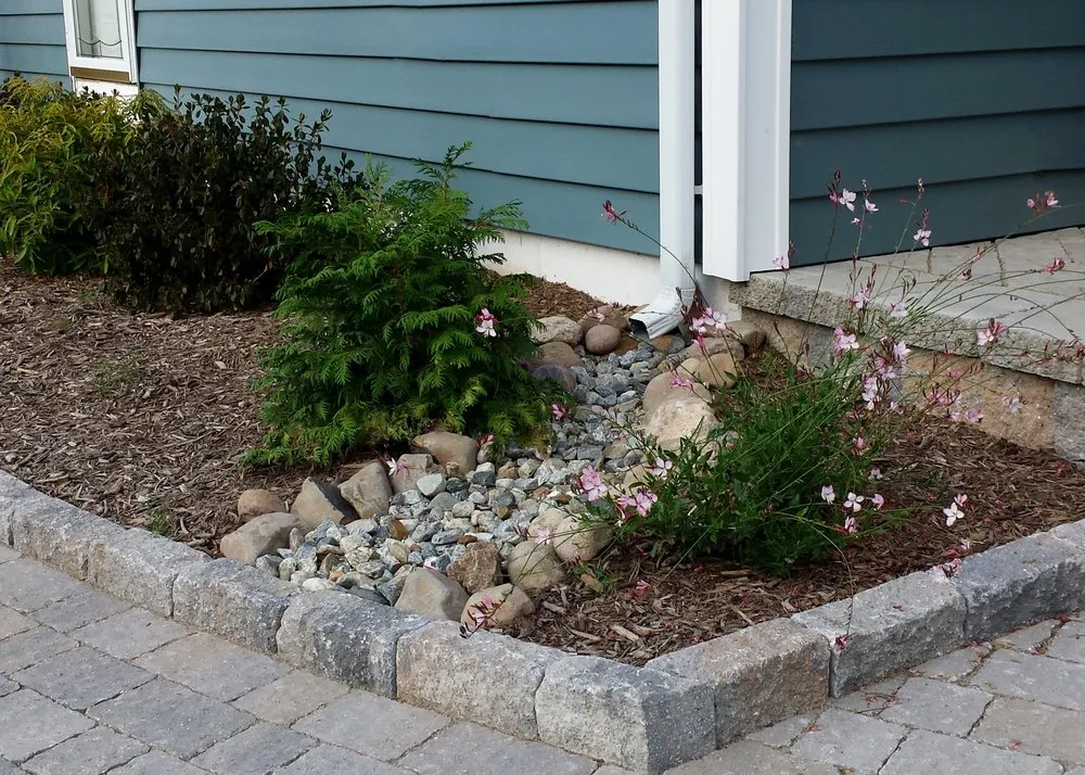 Expert lawn mowing service experts serving Enfield, CT - Encore Landscaping