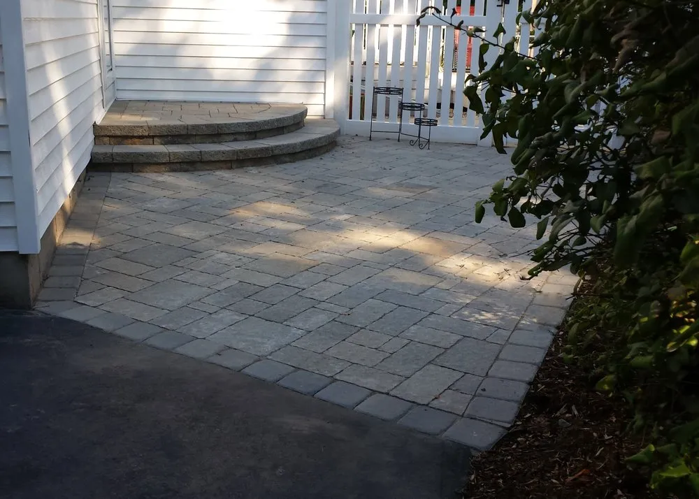 Trusted lawn mowing service in Enfield, CT - Encore Landscaping