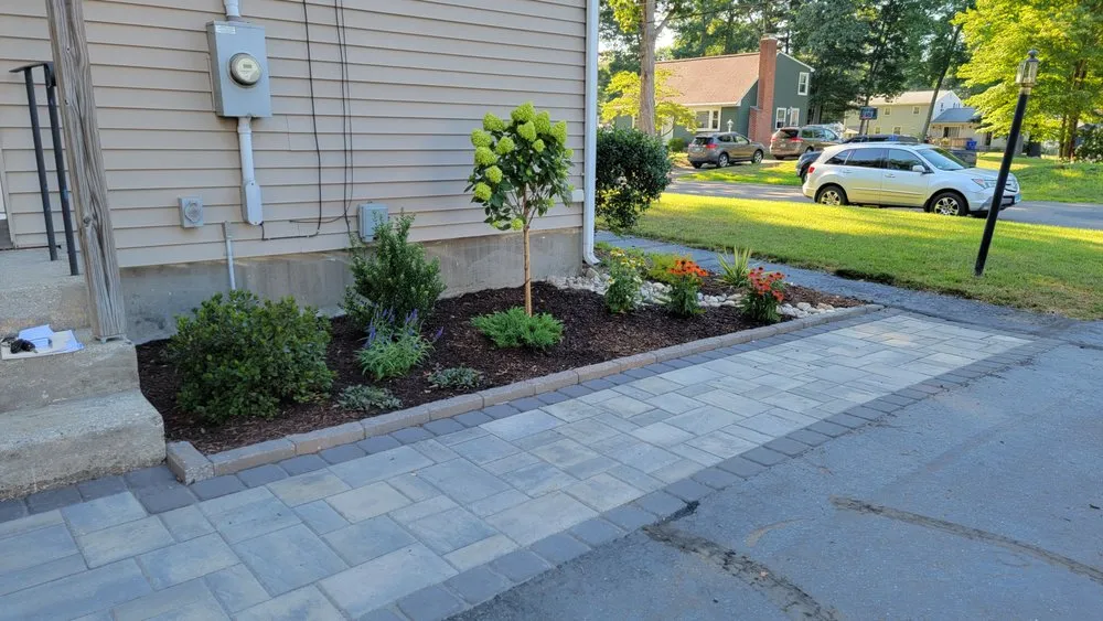 Reliable residential landscaping experts serving Enfield, CT - Encore Landscaping