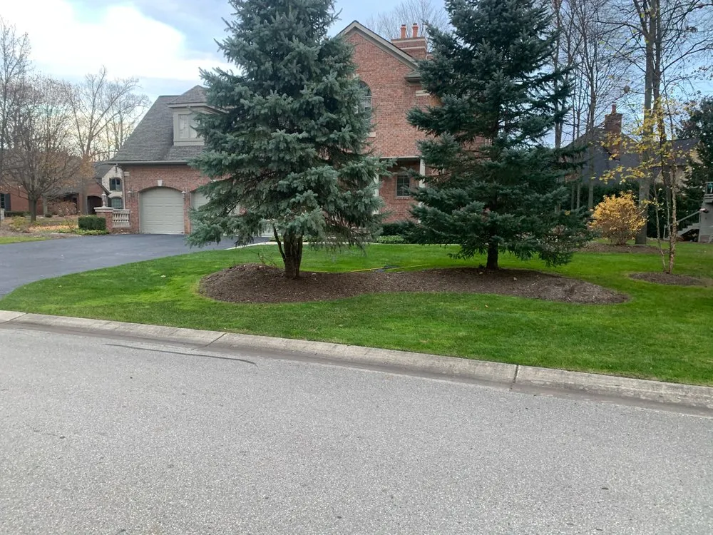 Expert landscaping services experts serving Fenton, MI - Encore Professional Outdoor Services