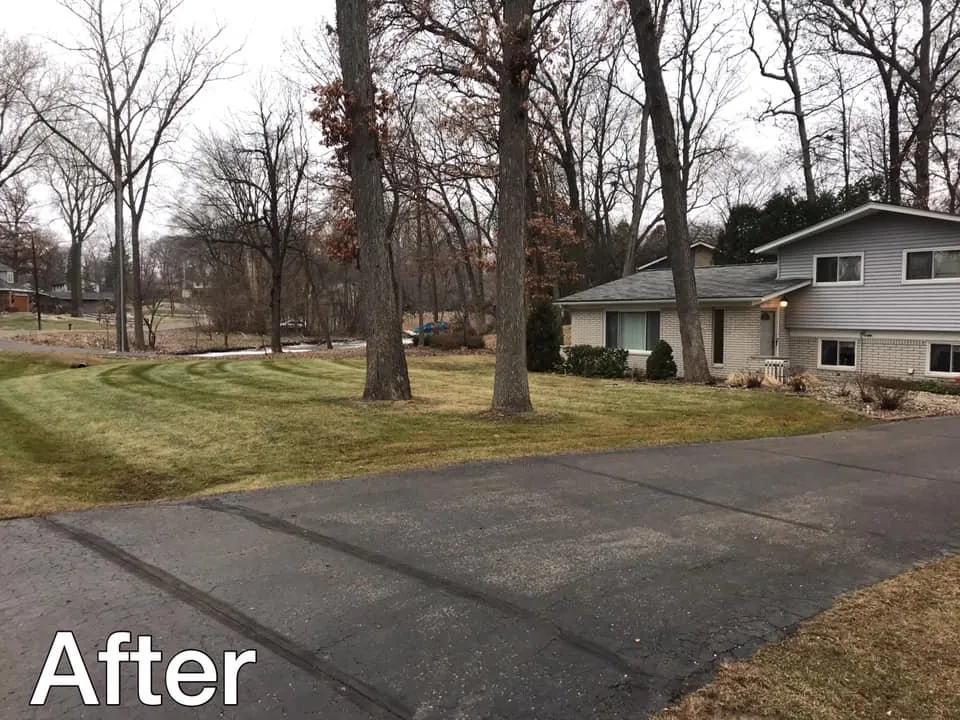 Local residential landscaping for beautiful yards in Fenton, MI by Encore Professional Outdoor Services