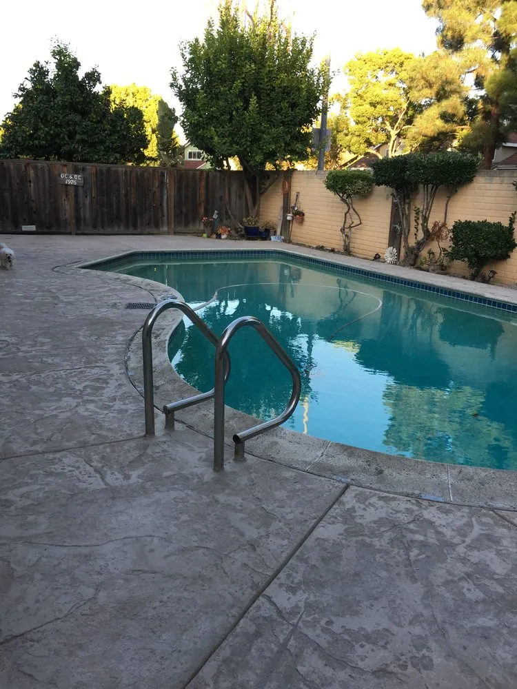 Custom lawn mowing service in Tracy, CA - Endeavor General Contractor