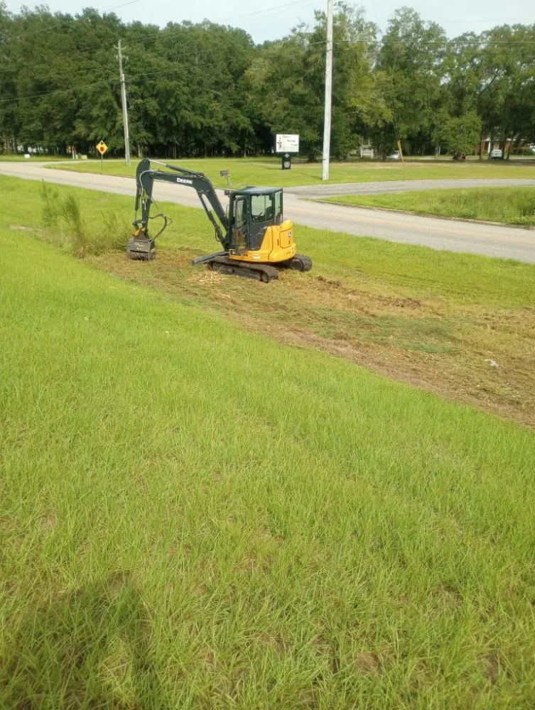 Trusted landscape installation with custom design across Westville, FL - Endiidne Property Maintenance