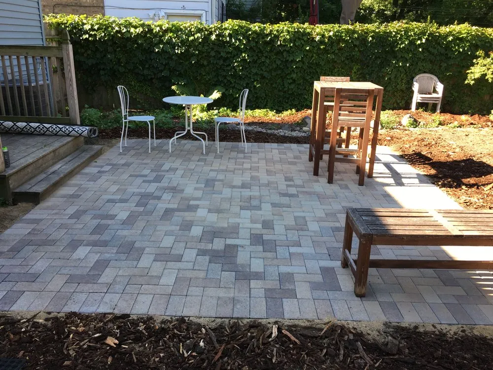 Professional yard maintenance for outdoor upgrades across Evanston, IL - Endless Greens