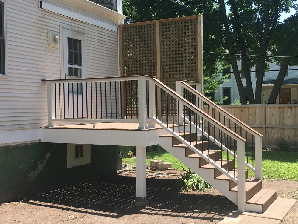 Professional outdoor landscaping in Evanston, IL - Endless Greens