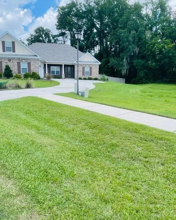 Trusted lawn mowing service for year-round maintenance across Tallahassee, FL - Endless Summer Lawn Care