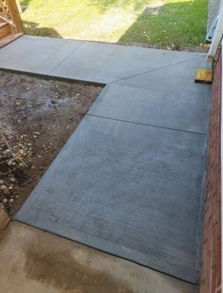 Expert yard cleanup service in Forty Fort, PA by Endris Landscaping