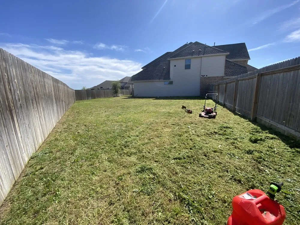 Reliable lawn care service experts serving San Antonio, TX - Endurance Ranch Lawn Services