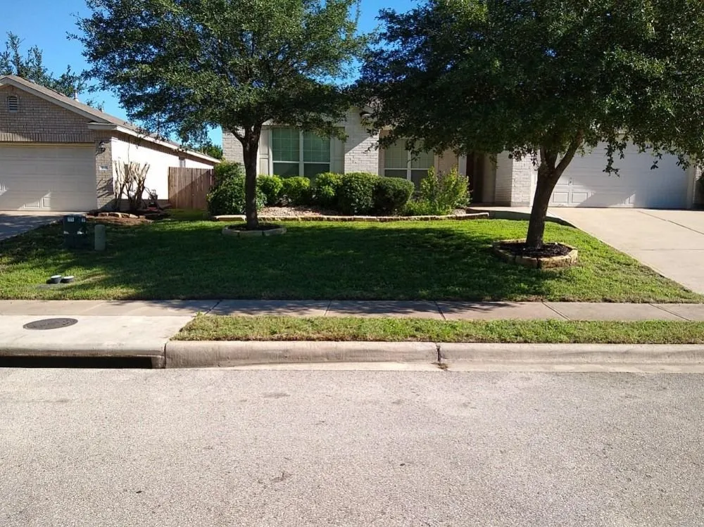 Top-rated lawn care service with custom design in Leander, TX by Energized Lawn Services