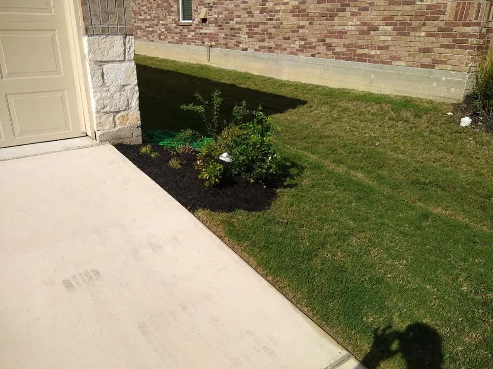 Trusted lawn mowing service in Leander, TX - Energized Lawn Services