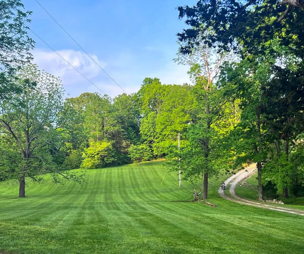 Reliable lawn care service experts serving Dickson, TN - ENF Lawn Care