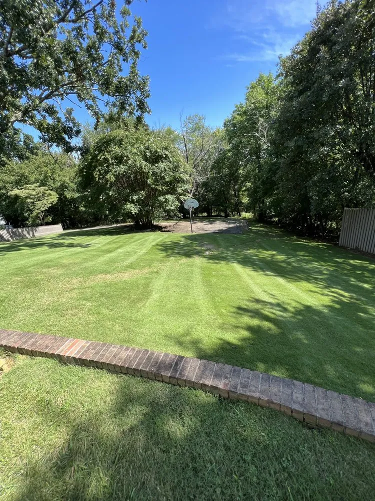 Reliable residential landscaping in Lakesite, TN by England Lawncare