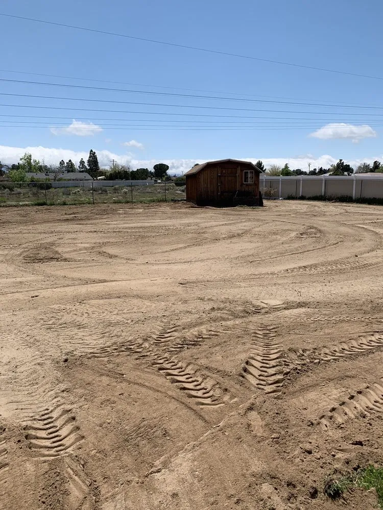 Reliable residential landscaping in Hesperia, CA - Engles Tractor