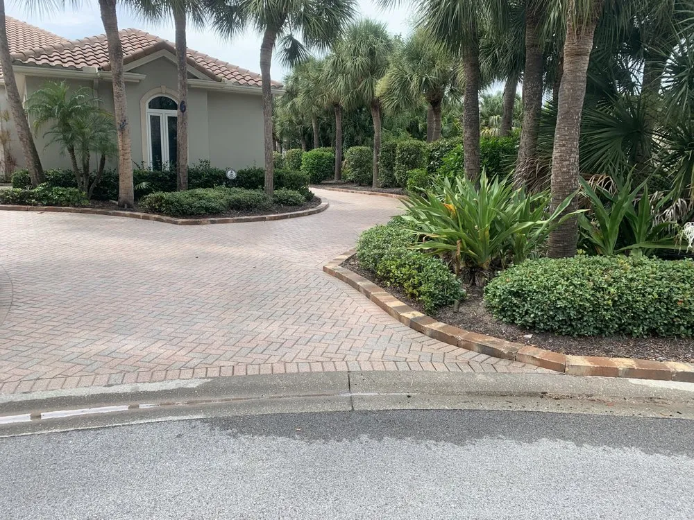 Top-rated outdoor landscaping in Englewood, FL by Englewood Hardscaping