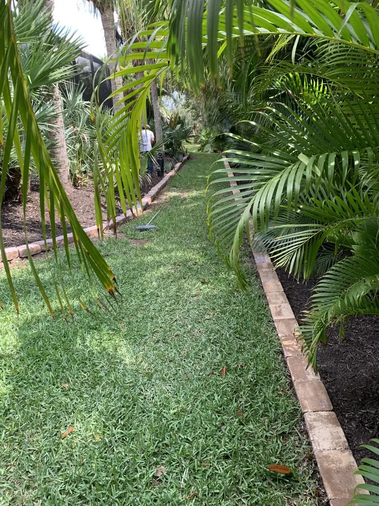 Top-rated landscape installation for residential properties in Englewood, FL by Englewood Hardscaping