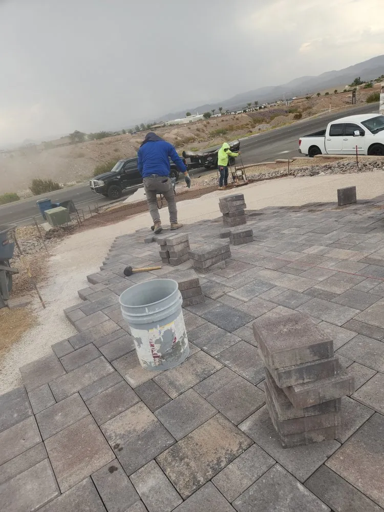 Custom landscaping services in Henderson, NV - English Care and Landscape