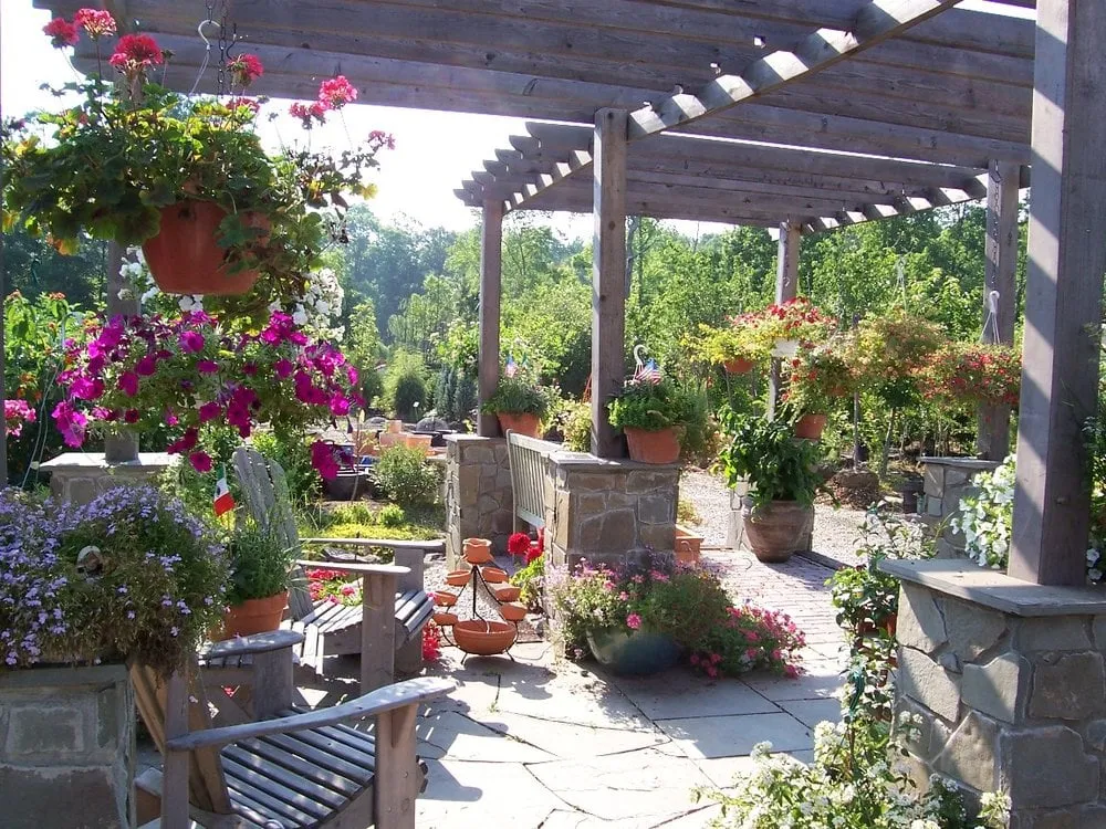 Affordable lawn care service near you in Manassas, VA by English Country Gardens