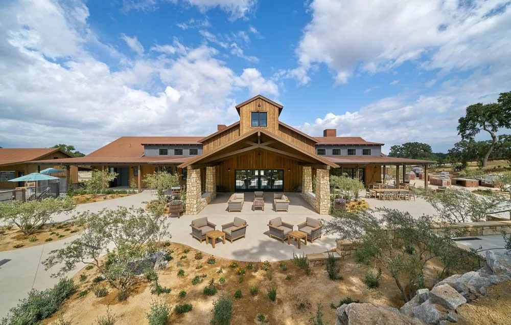 Expert yard cleanup service for homes in Bakersfield, CA by Enhanced Landscape Management