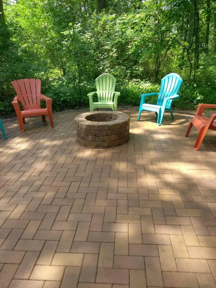 Custom outdoor landscaping for residential properties in Chicago, IL by Enjoyable Landscaping