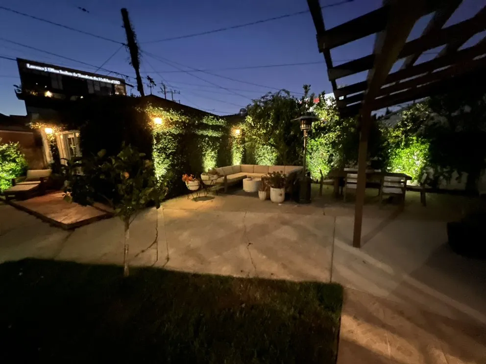 Custom landscape design experts serving Los Angeles, CA - Enkijab Landscape